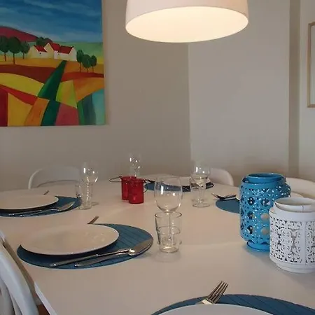 Διαμέρισμα Sea View 6/8 Pax *